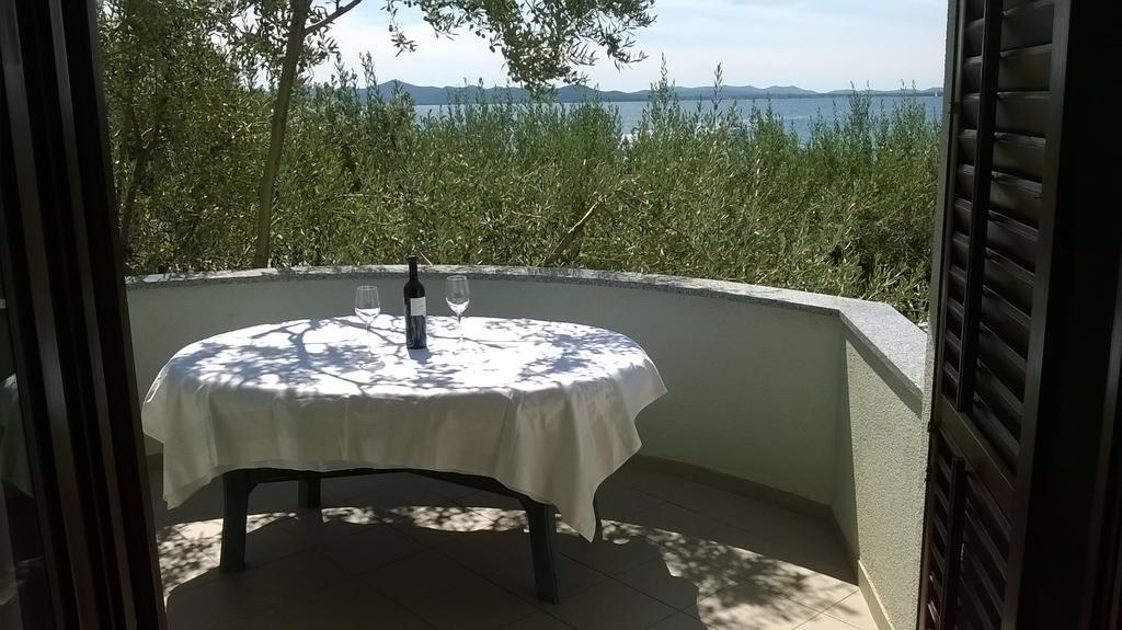 Apartments Jurjevic Петрчане Экстерьер фото