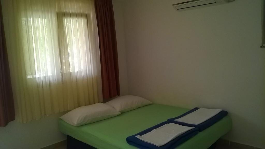 Apartments Jurjevic Петрчане Экстерьер фото