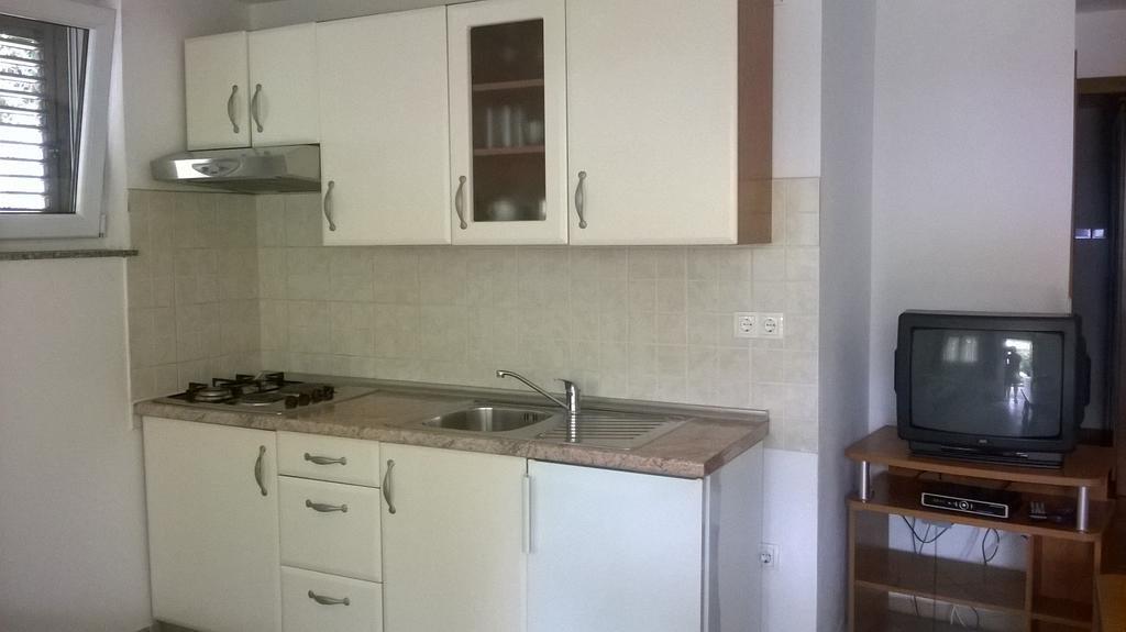 Apartments Jurjevic Петрчане Экстерьер фото